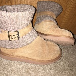 Authentic women’s Cambridge Uggs size 7